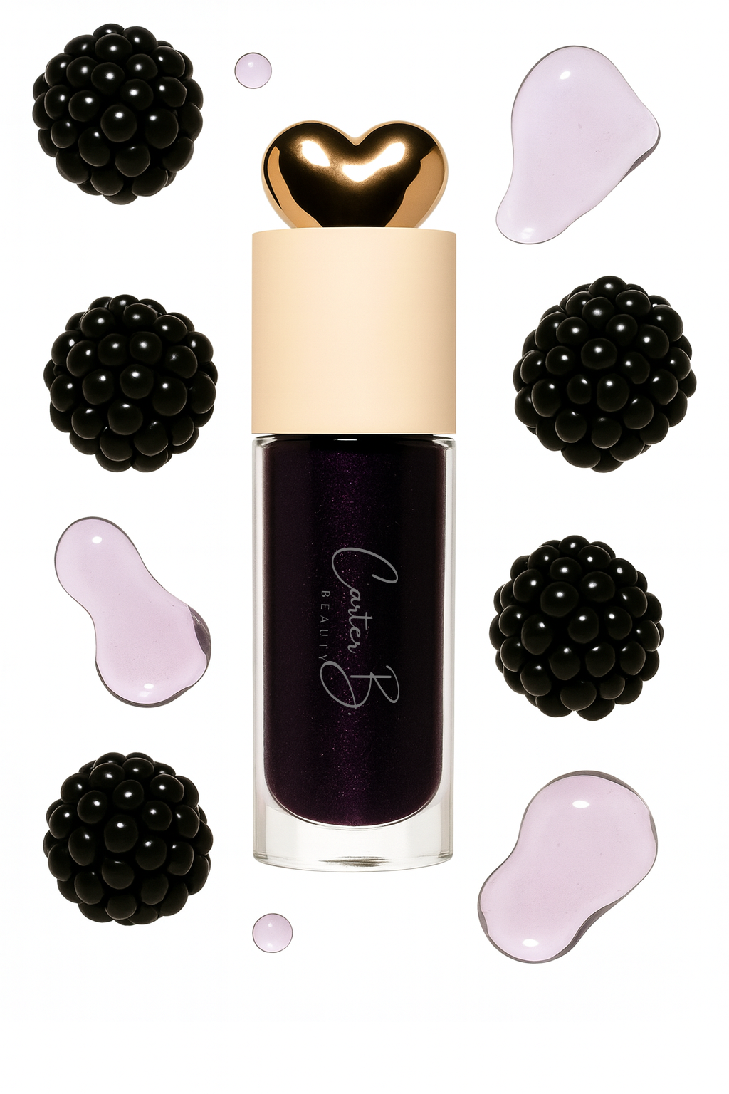 Carter B. Beauty Lippenöl in der Farbe BLACK CURRANT – feuchtigkeitsspendendes, natürliches Lip Oil mit beerigen Akzenten und pflegender Formel, präsentiert vor einem dunklen Hintergrund. (stehend)